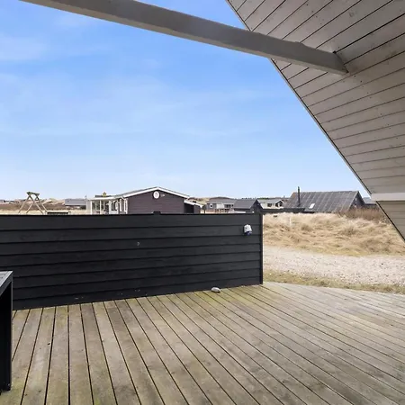 Launo - 300m From The Sea By Interhome *