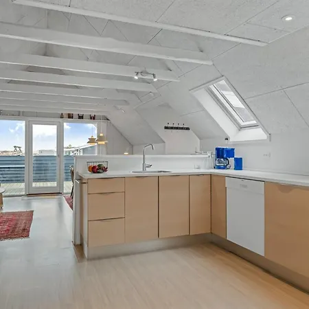 Launo - 300m From The Sea By Interhome Nyaraló